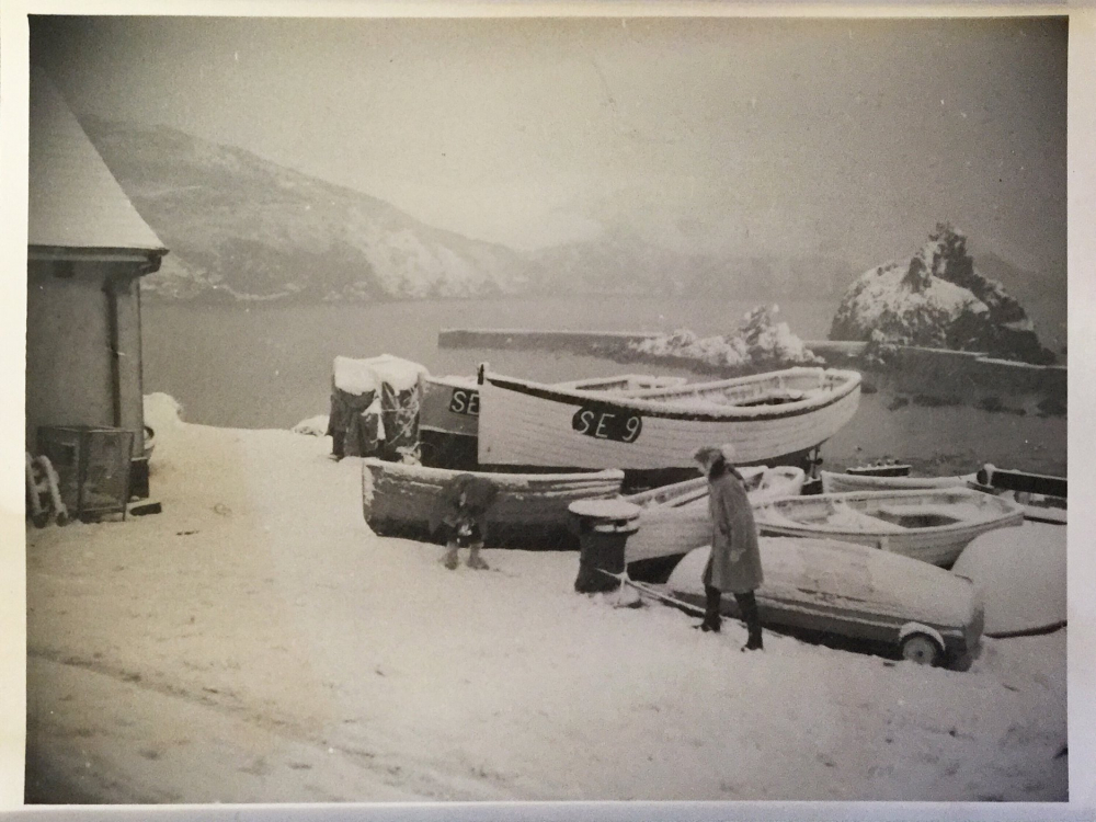 Snow at Hope Cove