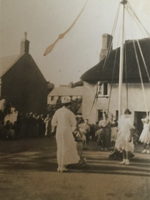Maypole in Hope